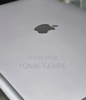 New Laptop Apple MacBook 16GB Intel Core i7 SSD 256GB