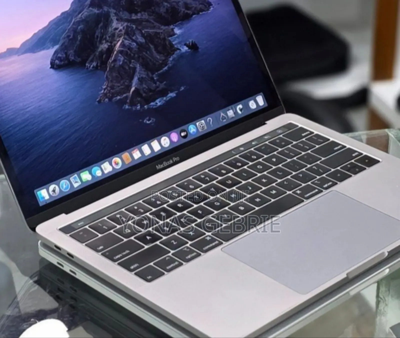 New Laptop Apple MacBook 16GB Intel Core i7 SSD 256GB
