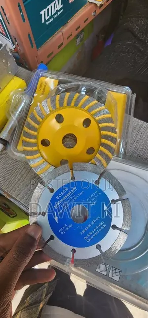 የ ሴራሜክ ማጠበያ እና መቁረጫ