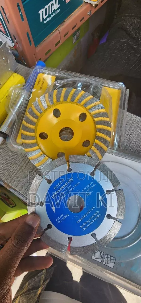 የ ሴራሜክ ማጠበያ እና መቁረጫ