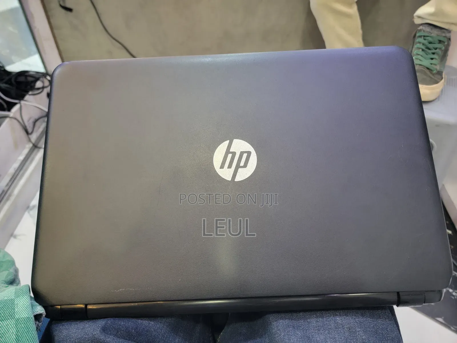Laptop HP 15-da2933nia 4GB Intel Core i5 HDD 500GB
