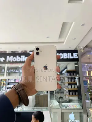 Apple iPhone 11 64 GB White