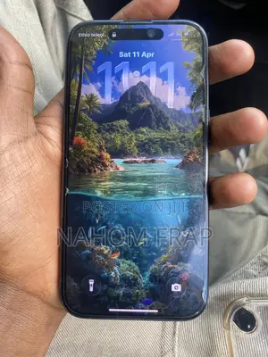 New Apple iPhone 15 128 GB Black