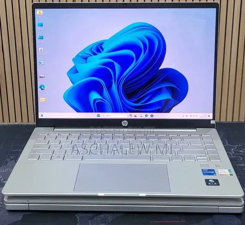 New Laptop HP Pavilion 14 16GB Intel Core i5 SSD 512GB