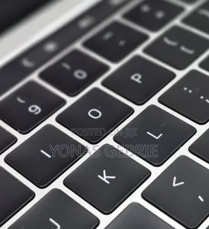 New Laptop Apple MacBook 16GB Intel Core i7 SSD 256GB