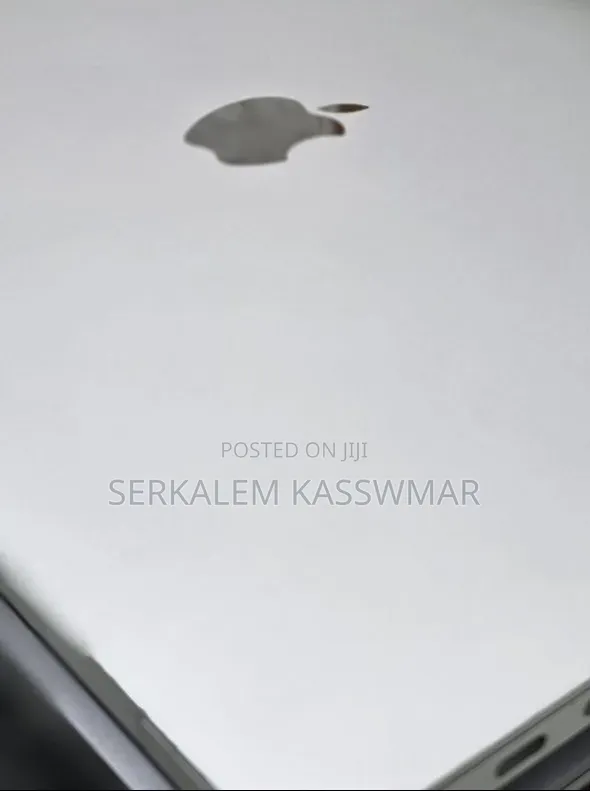 New Laptop Apple MacBook Pro 2019 16GB Intel Core i7 SSD 256GB