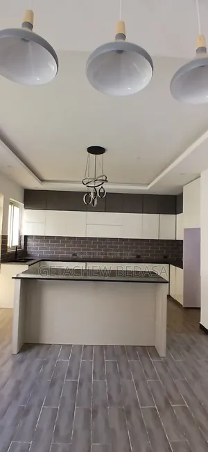 Furnished 5bdrm House in Ccd, Oromia-Finfinne for sale