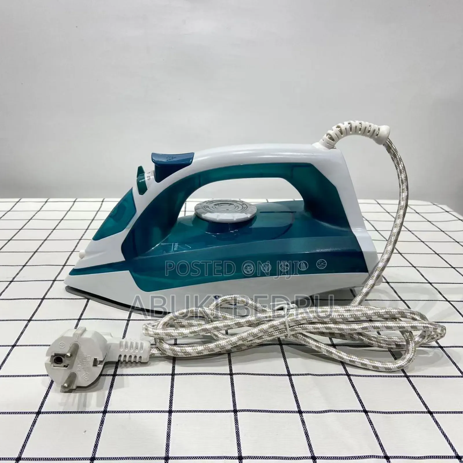 Sonifer Steam Iron