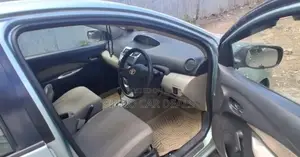 Toyota Yaris 2008 Green