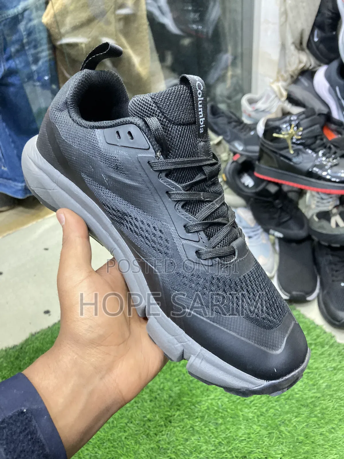 Columbia Montrail Black Shoes