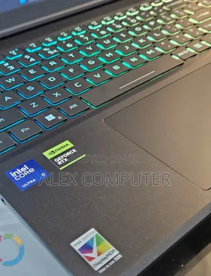 New Laptop Acer 32GB Intel Core Ultra 9 SSD 1T