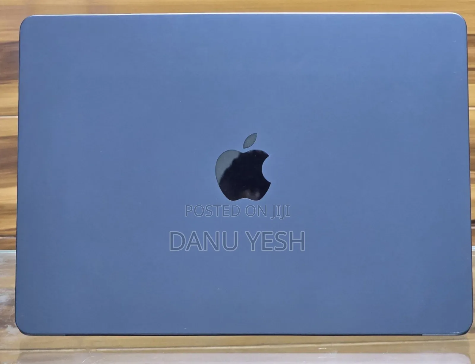 New Laptop Apple MacBook Air 2025 M4 13-inch 16GB Apple M4 SSD 256GB