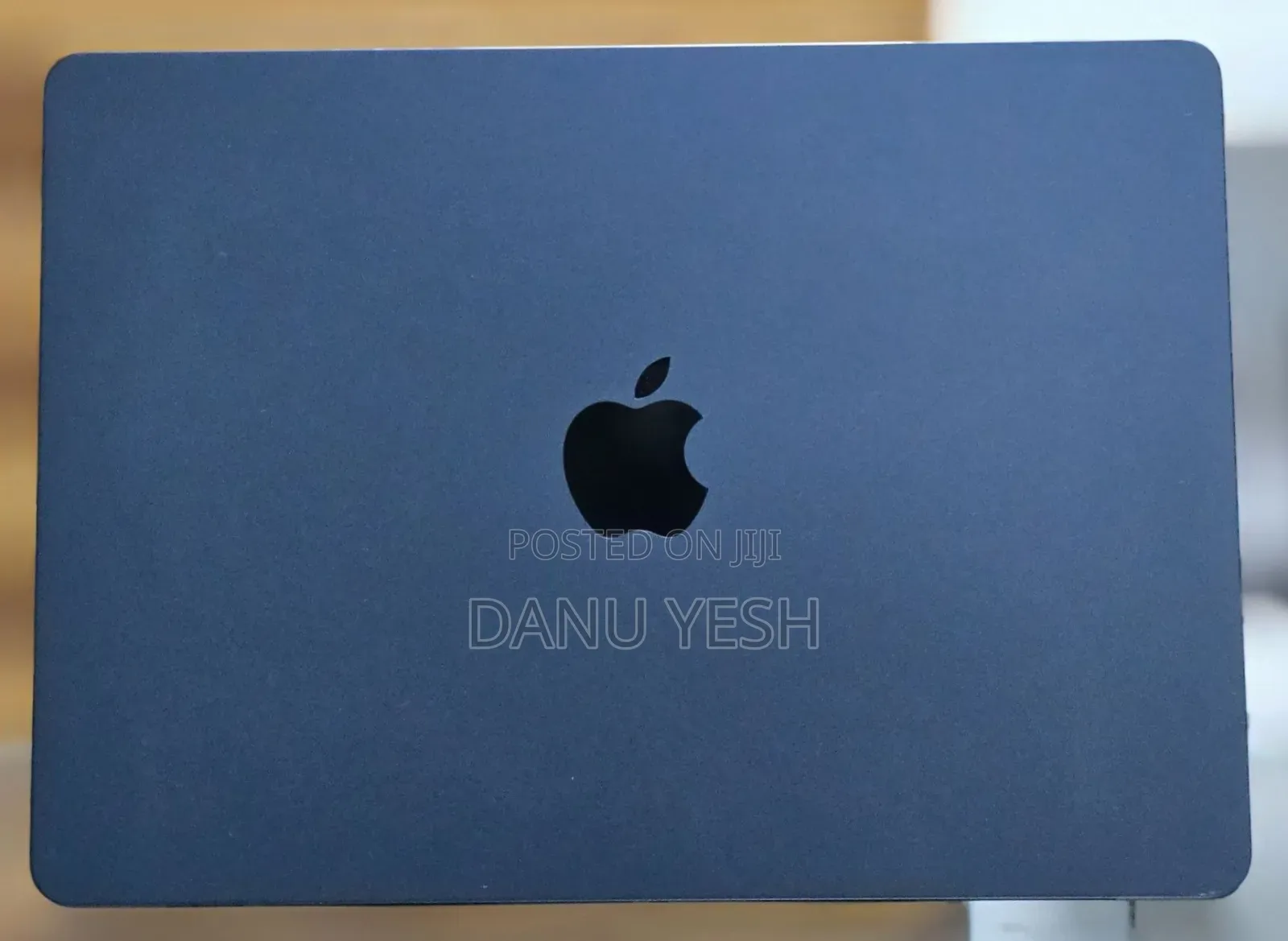 New Laptop Apple MacBook Air 2025 M4 13-inch 16GB Apple M4 SSD 256GB