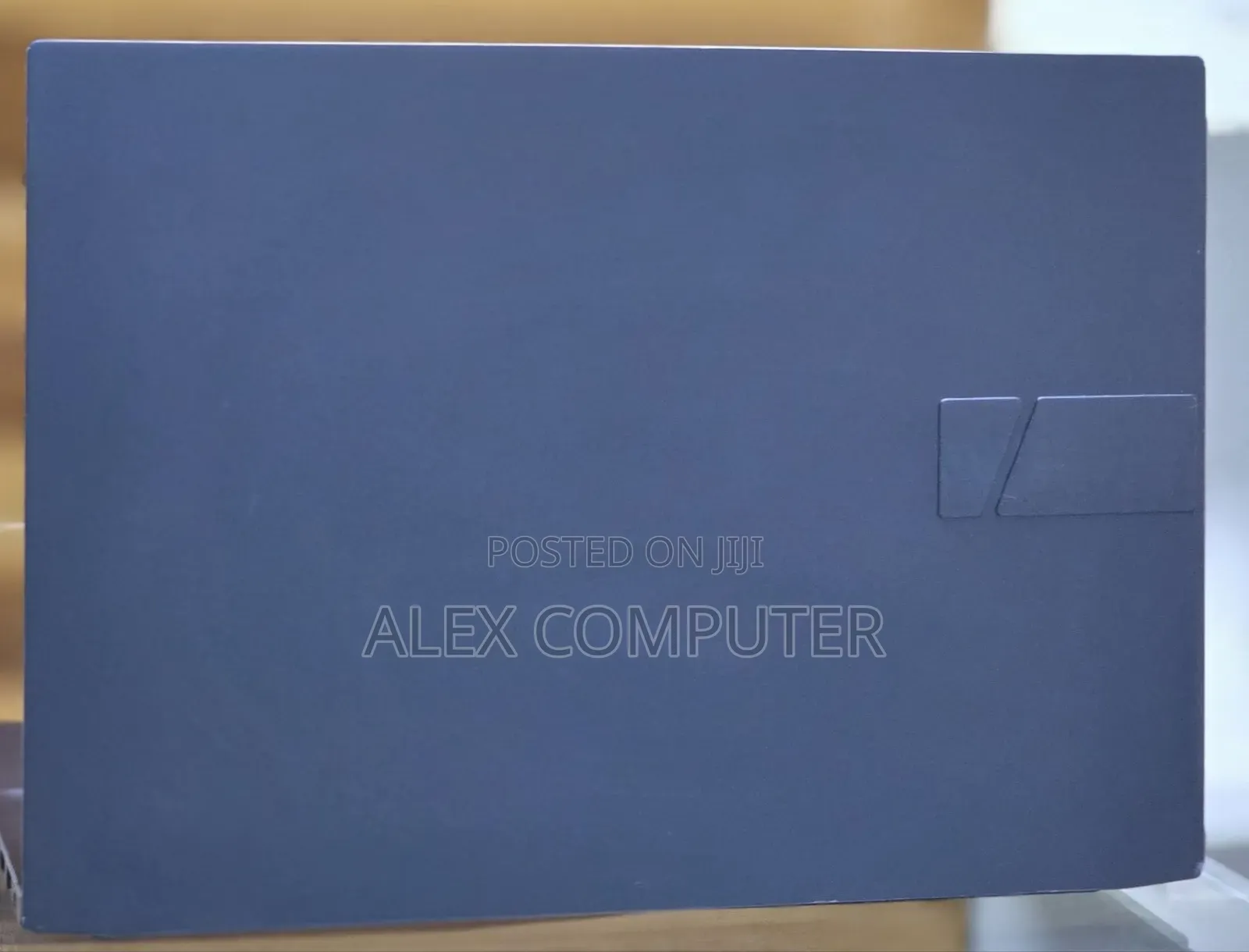 New Laptop Asus ZenBook 13 UX331UN 16GB Intel Core i7 SSD 512GB