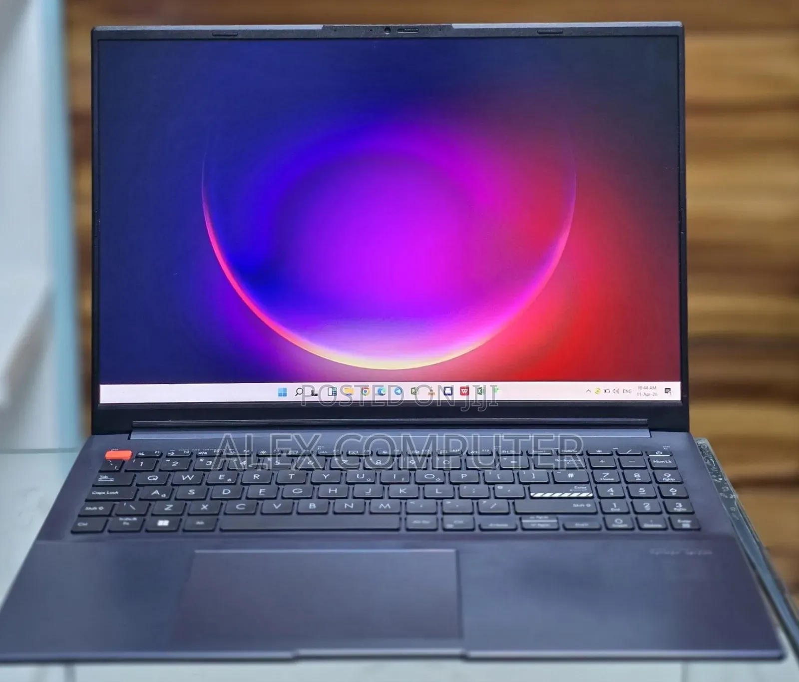 New Laptop Asus ZenBook 13 UX331UN 16GB Intel Core i7 SSD 512GB