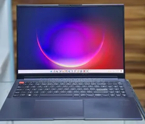 New Laptop Asus ZenBook 13 UX331UN 16GB Intel Core i7 SSD 512GB