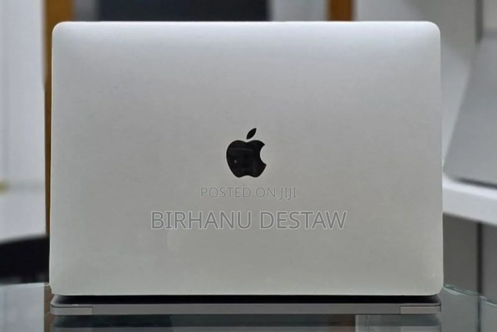 New Laptop Apple MacBook Pro 2019 16GB Intel Core i7 SSD 256GB