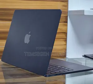 New Laptop Apple MacBook Air 2025 M4 13-inch 16GB Apple M4 SSD 256GB