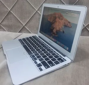 Laptop Apple MacBook Air 2015 4GB Intel Core i5 SSD 256GB