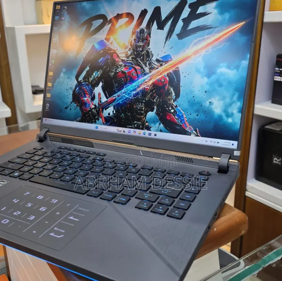 New Laptop Asus 16GB Intel Core i9 SSD 1T