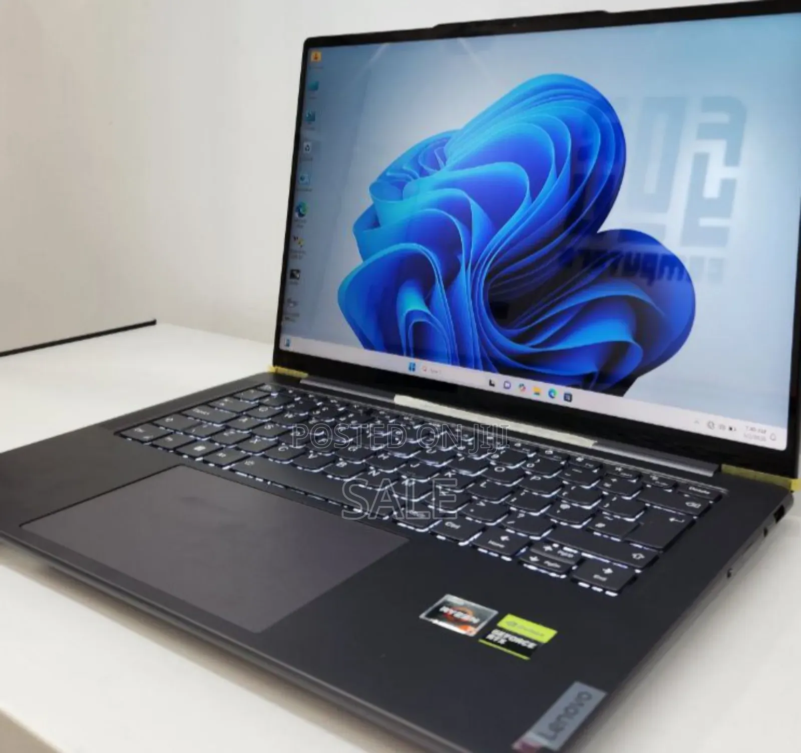New Laptop Lenovo Legion Pro 7 32GB Intel Core i7 SSD 512GB