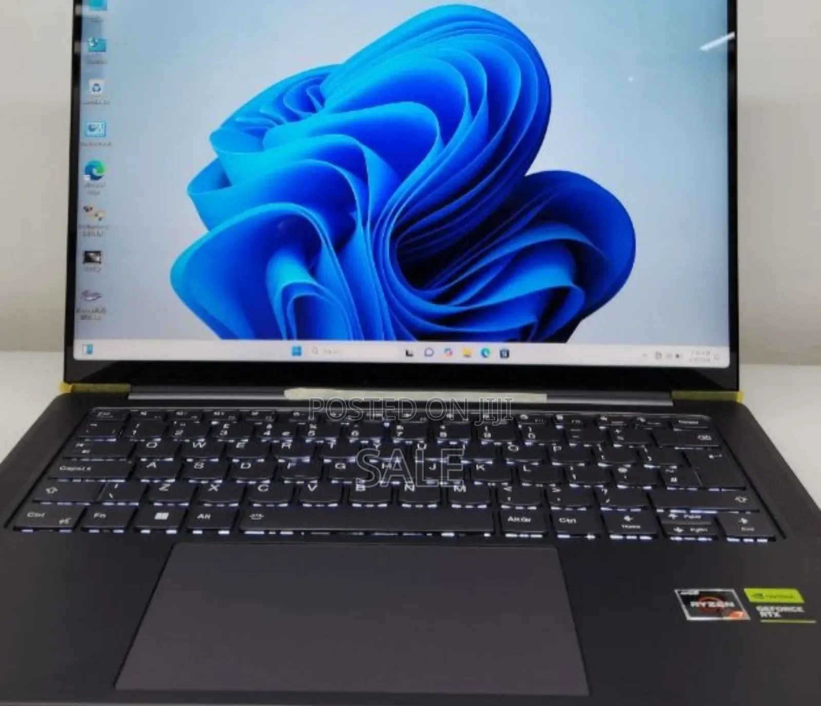 New Laptop Lenovo Legion Pro 7 32GB Intel Core i7 SSD 512GB