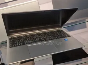 New Laptop HP Stream Notebook 16GB Intel Core i5 SSD 512GB
