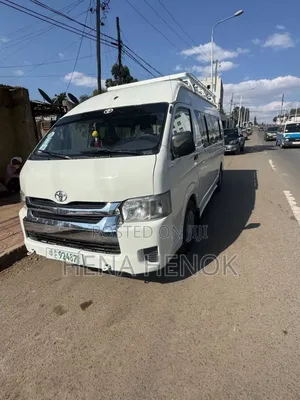 Toyota HiAce 2012 White