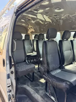 Toyota HiAce 2012 White