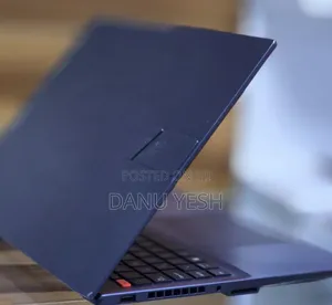 New Laptop Asus 16GB Intel Core i7 SSD 512GB