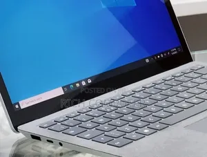 New Laptop Microsoft Surface 16GB Intel Core i7 SSD 256GB