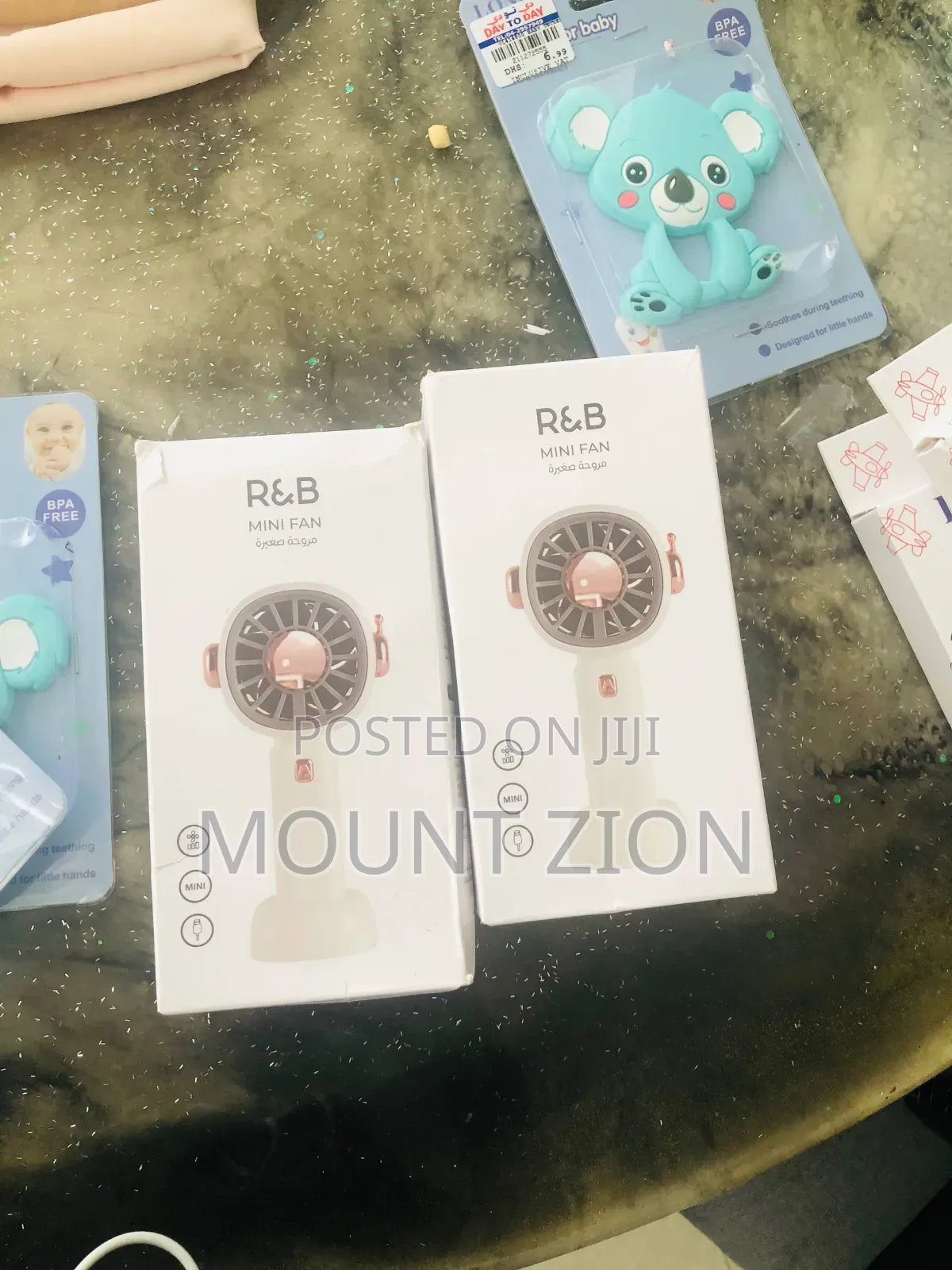 Mini Fan (Makeup Fan)