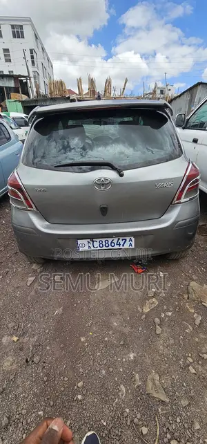 Toyota Yaris 1.3 2008 Silver