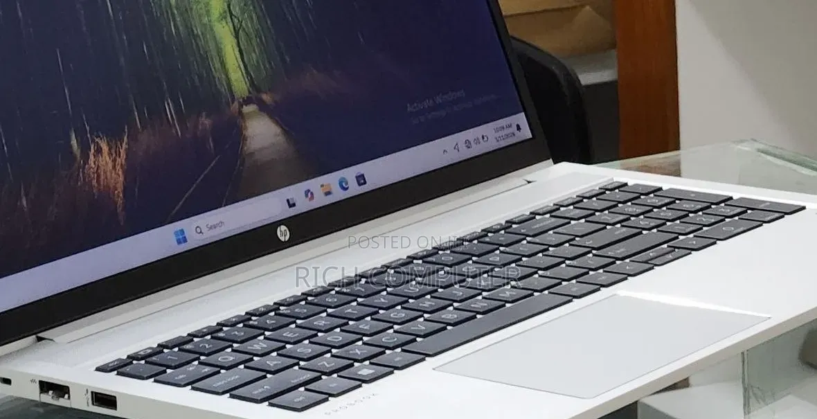 New Laptop HP ProBook 450 G8 16GB Intel Core i5 SSD 256GB