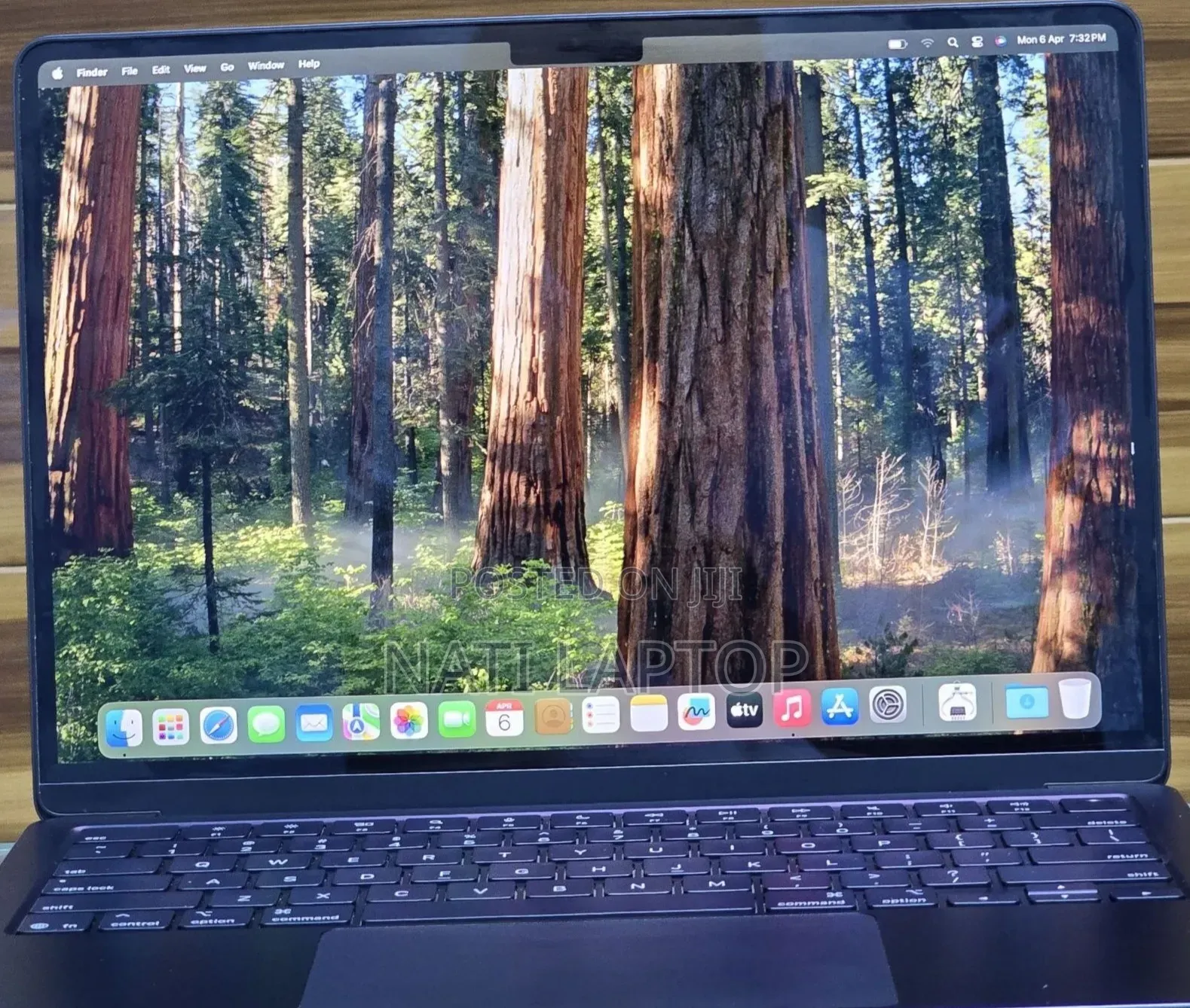 New Laptop Apple MacBook Air 2025 M4 13-inch 16GB Apple M4 SSD 256GB