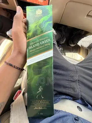 Johnnie Walker Island Green Duty Free