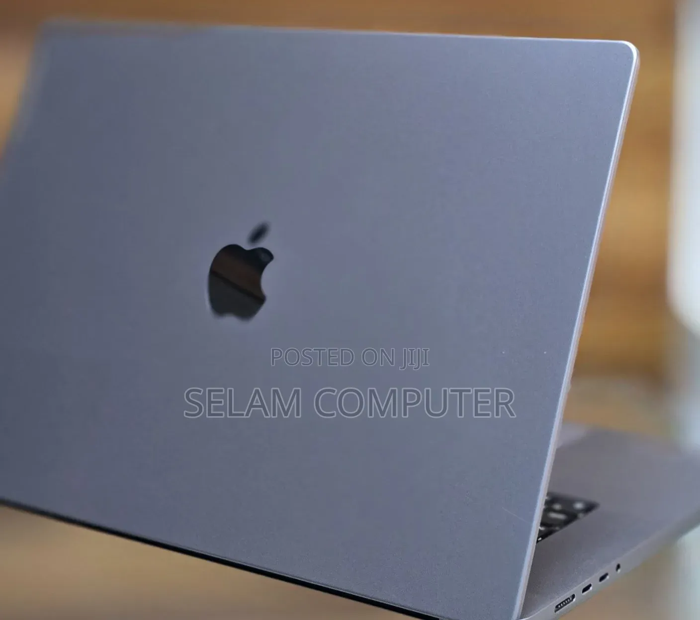 New Laptop Apple MacBook Pro M1 32GB Apple M1 Pro SSD 512GB