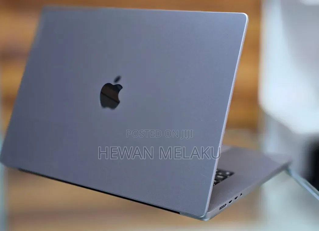 New Laptop Apple MacBook Pro M1 32GB Apple M1 SSD 512GB