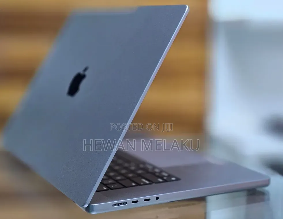New Laptop Apple MacBook Pro M1 32GB Apple M1 SSD 512GB