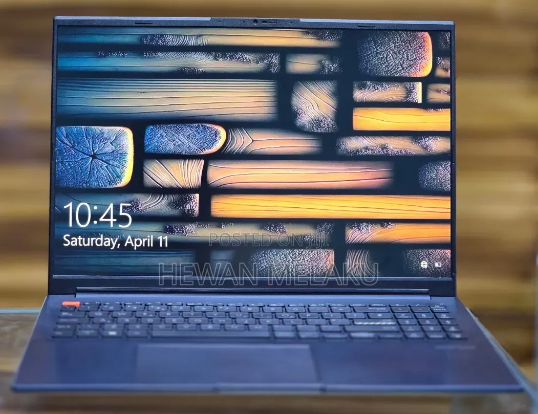 New Laptop Asus 16GB Intel Core i7 SSD 512GB