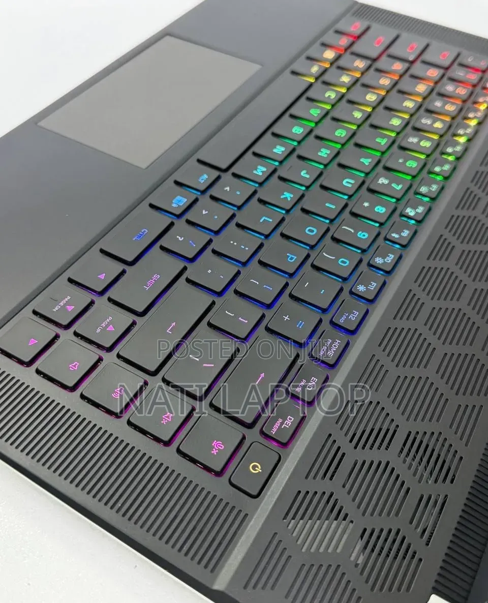 New Laptop Alienware X16 r1 32GB Intel Core i9 SSD 1T