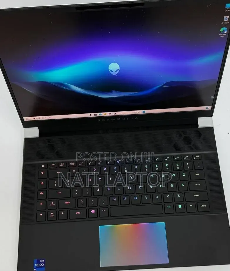 New Laptop Alienware X16 r1 32GB Intel Core i9 SSD 1T