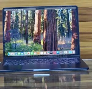 New Laptop Apple MacBook Pro 2025 M5 14-inch 16GB Apple M4 SSD 512GB