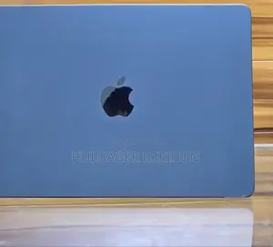 New Laptop Apple MacBook Pro 2025 M5 14-inch 16GB Apple M4 SSD 512GB