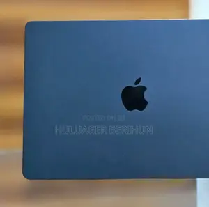 New Laptop Apple MacBook Pro 2025 M5 14-inch 16GB Apple M4 SSD 512GB