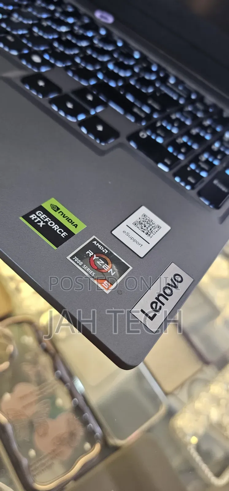 New Laptop Lenovo LOQ 15IRH8 16GB AMD Ryzen 5 SSD 512GB