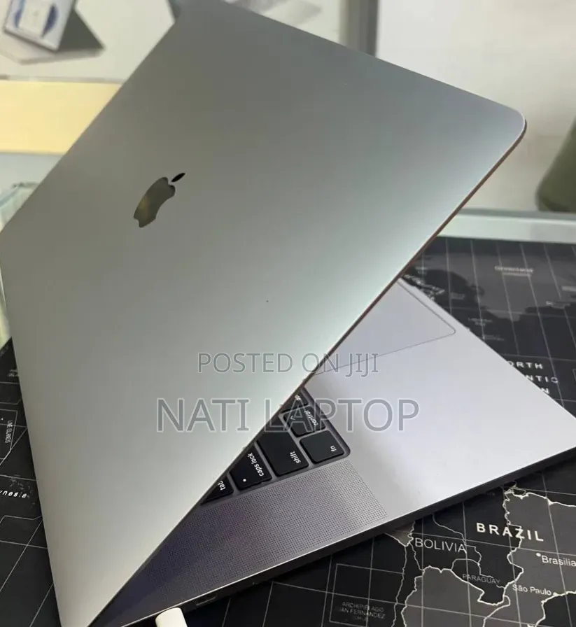 New Laptop Apple MacBook Pro 2019 32GB Intel Core i9 SSD 512GB