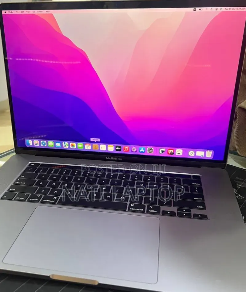 New Laptop Apple MacBook Pro 2019 32GB Intel Core i9 SSD 512GB