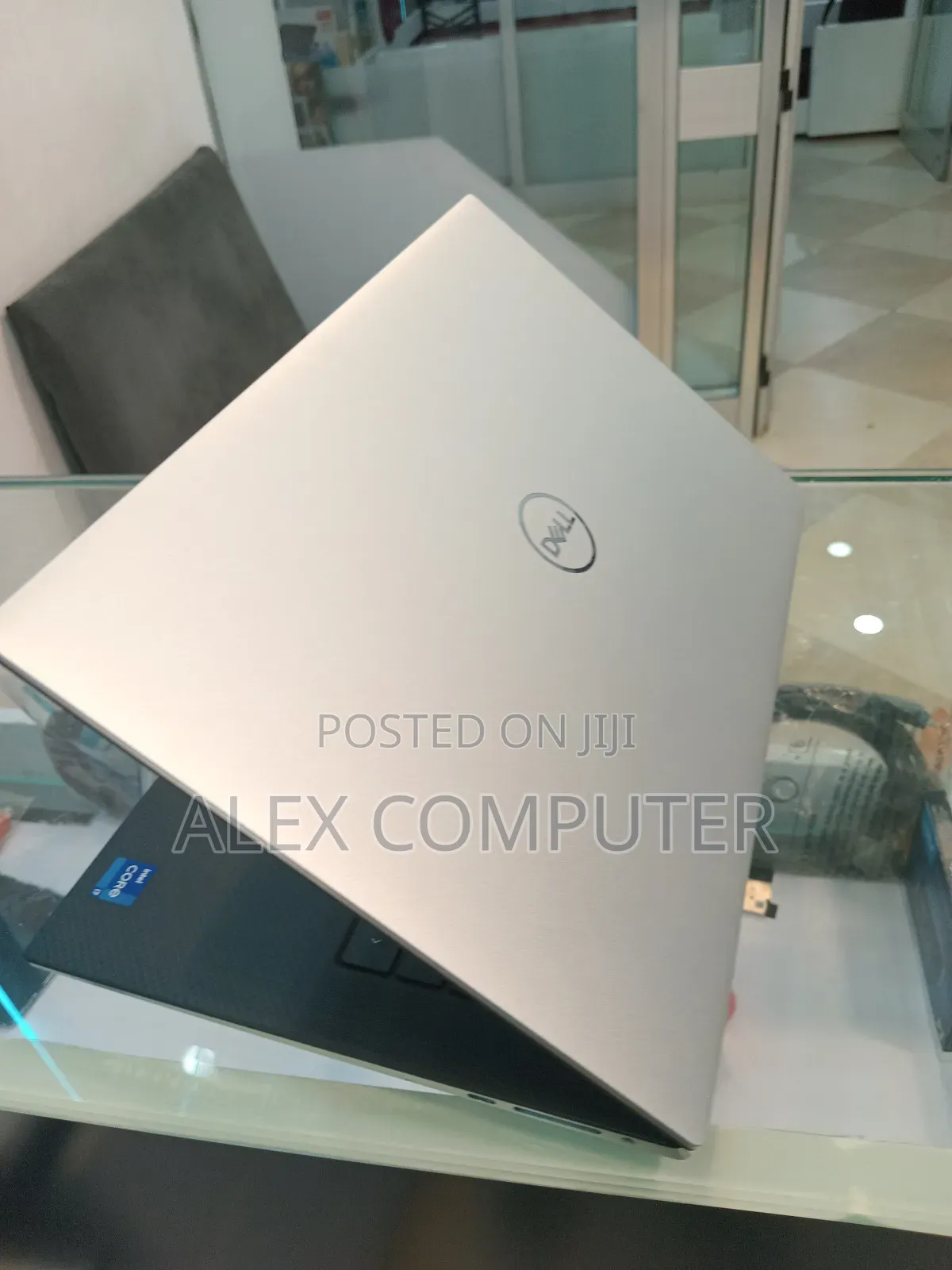 New Laptop Dell XPS 15 16GB Intel Core i7 SSD 512GB