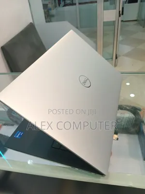 New Laptop Dell XPS 15 16GB Intel Core i7 SSD 512GB